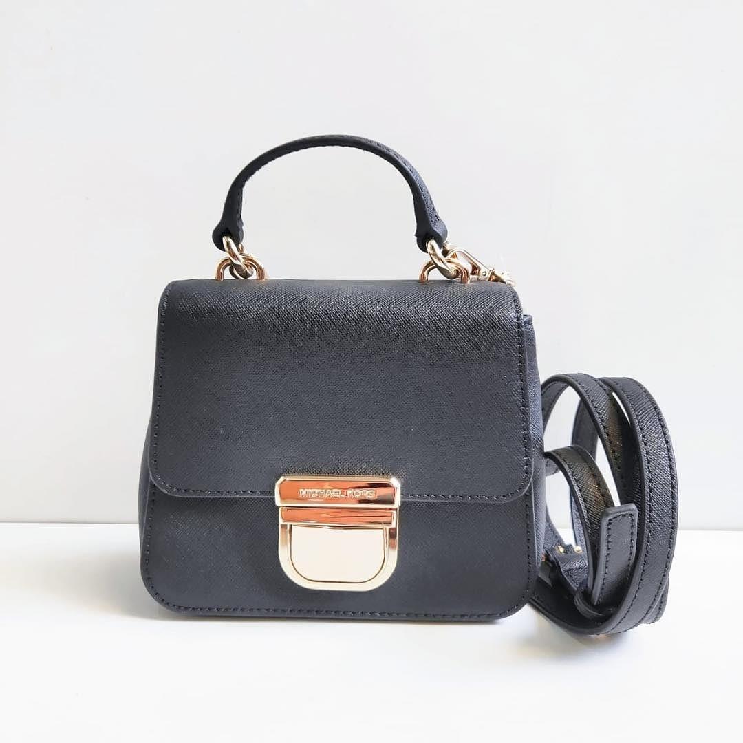 MK Bridgette Mini Crossbody Black 15x14cm Barang Mewah Tas Dompet di Carousell