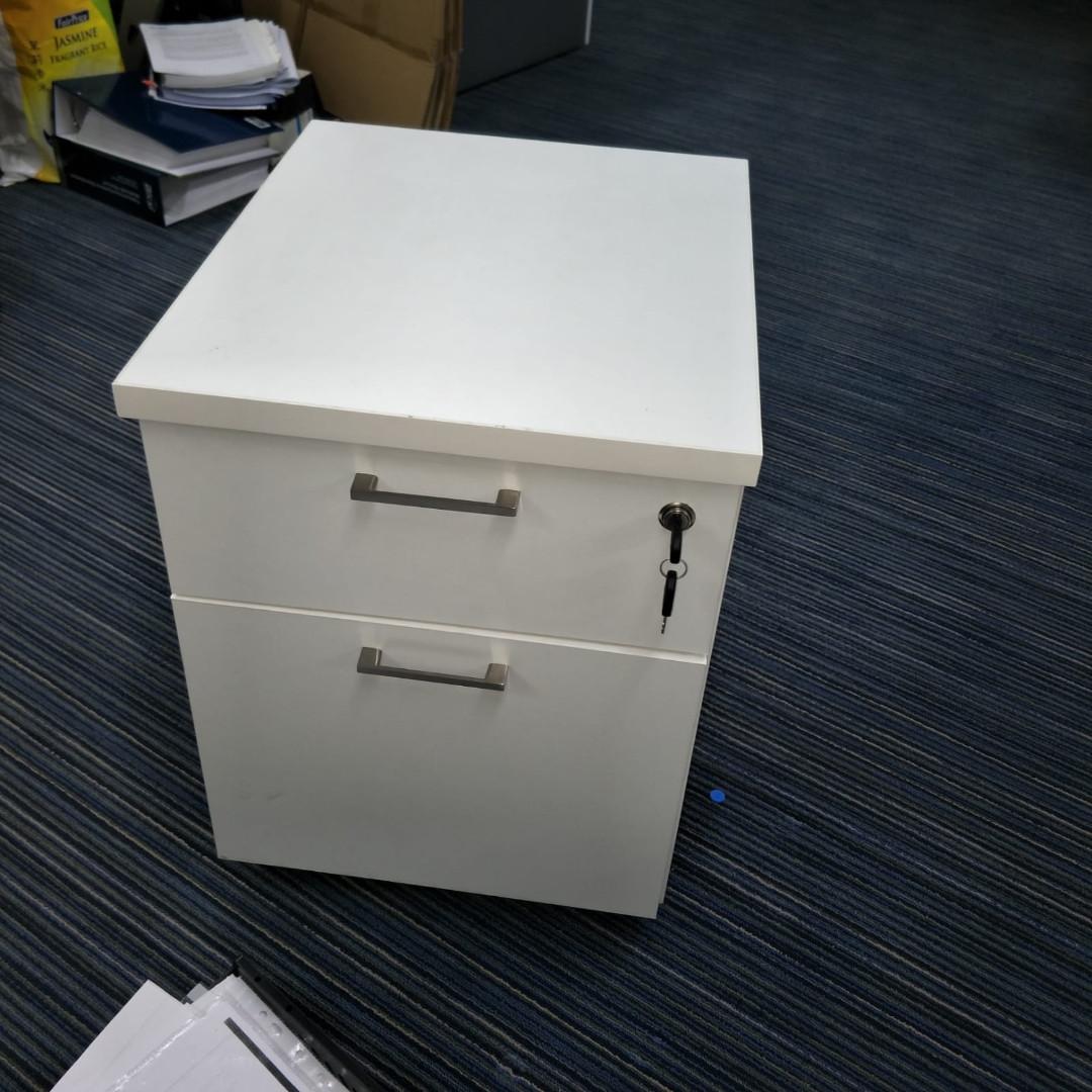 Office Drawer To Let Go At Cheap Price Furniture Shelves