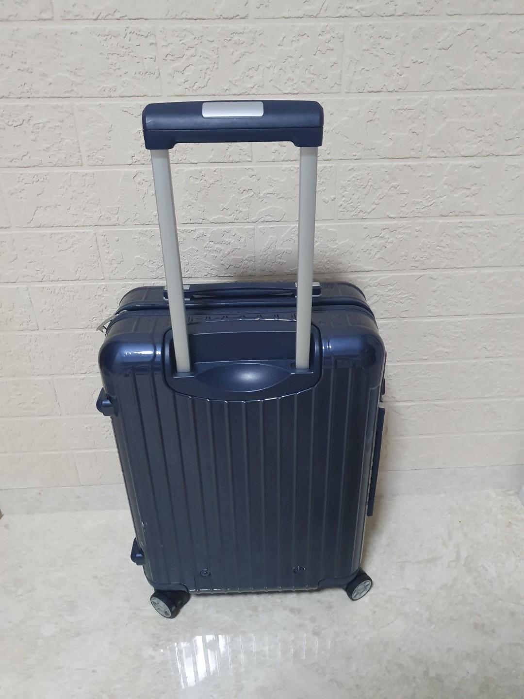 Rimowa Salsa Deluxe Hybrid Cabin Multiwheel, Hobbies & Toys, Travel