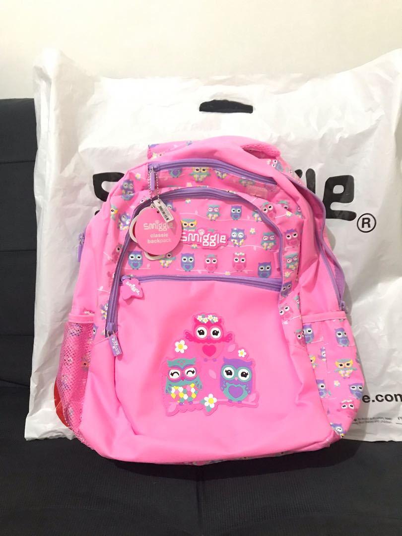 Deja vu 2025 backpack smiggle