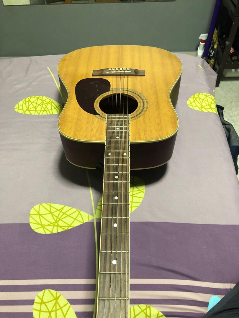 Swing Acoustic Guitar, Hobbies & Toys, Music & Media, Musical