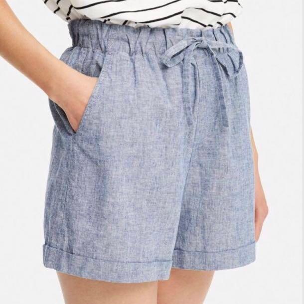 relaxed linen shorts