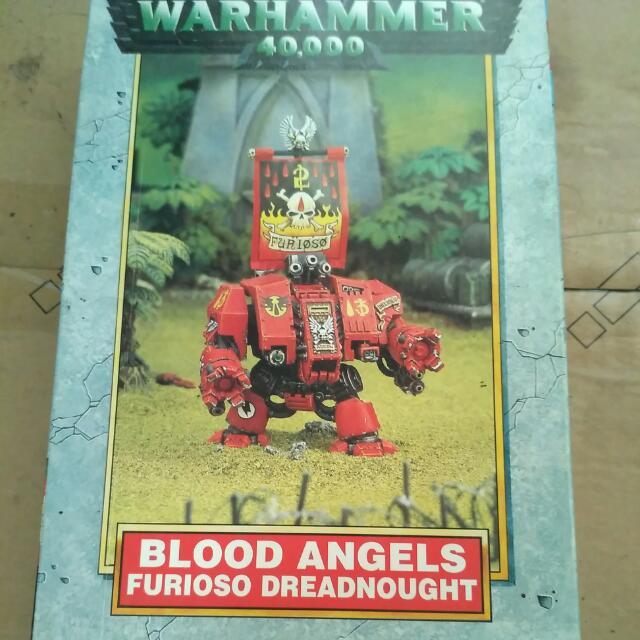Action Figure JOYTOY Warhammer 40K 1/18 - Blood Angels Furioso Dreadnought Brother Samel