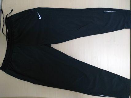 便宜出清！NIKE跑步長褲