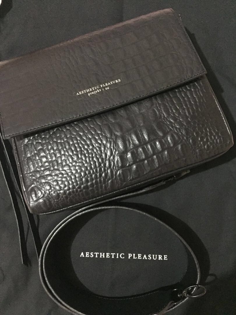 AESTHETIC PLEASURE 100 ORIGINAL NETT, Fesyen Wanita, Tas & Dompet di