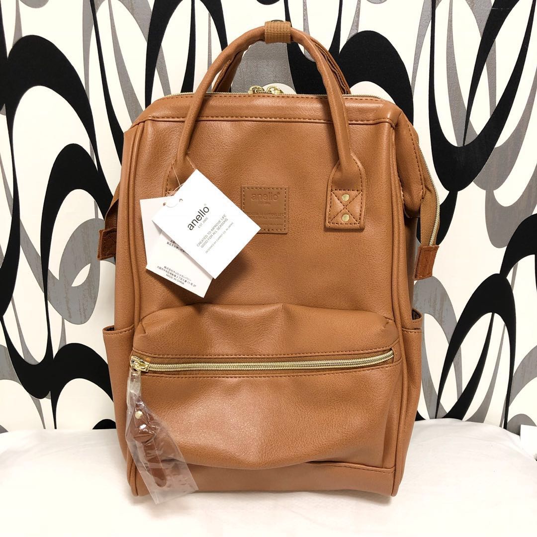 SAMthing Fab By Yeng - Original Vs Fake Both tag AT-B1212 (Mini PU Backpack)  Color both Beige ✓ please be inform na wala pong Mall pullout si Anello,  Wala pong Authentic Quality