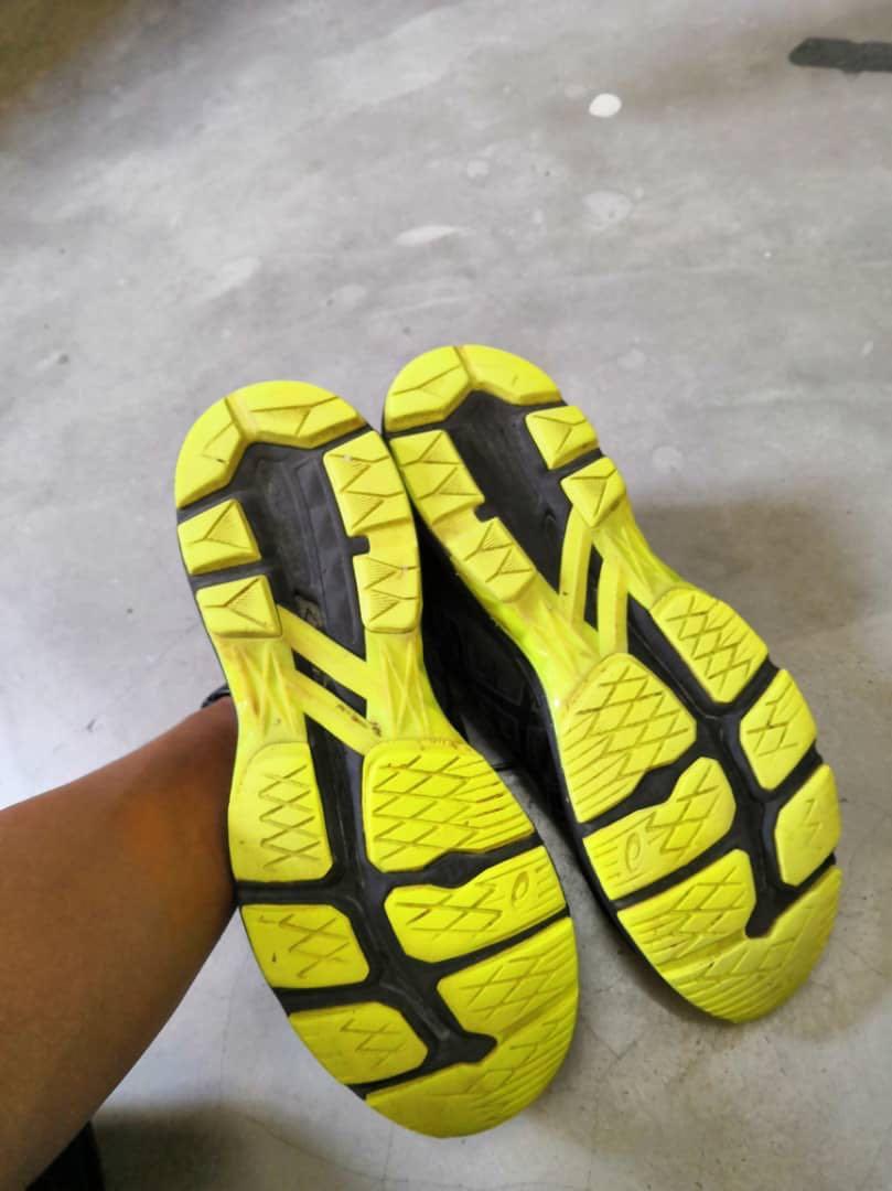 Asics GT 2000 5 LITE SHOW Men s Fashion Activewear on Carousell