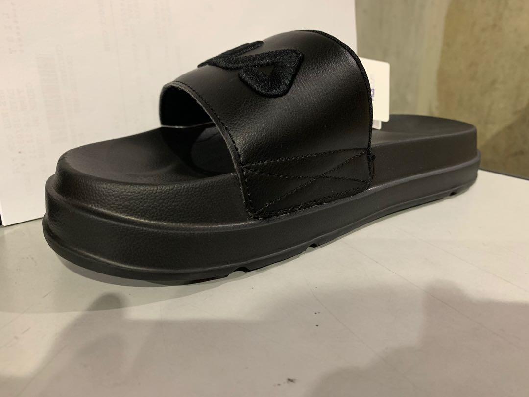 Fila Slides Drifter Jacked Up(Full Black), Women's Fashion, Footwear,  Flipflops and Slides on Carousell
