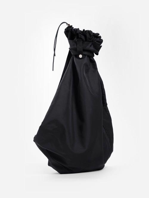 kiko kostadinov kutch bag backpack black, 名牌, 手袋及銀包- Carousell