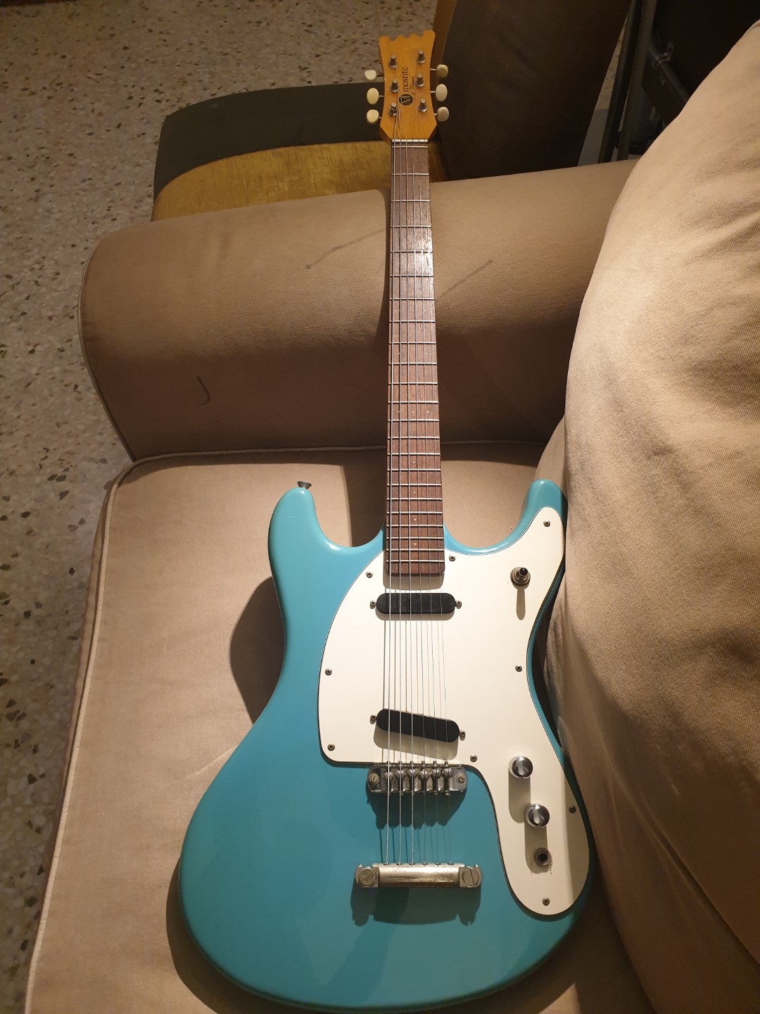 Mosrite Ramones signature mark 2 Hobbies Toys Music Media