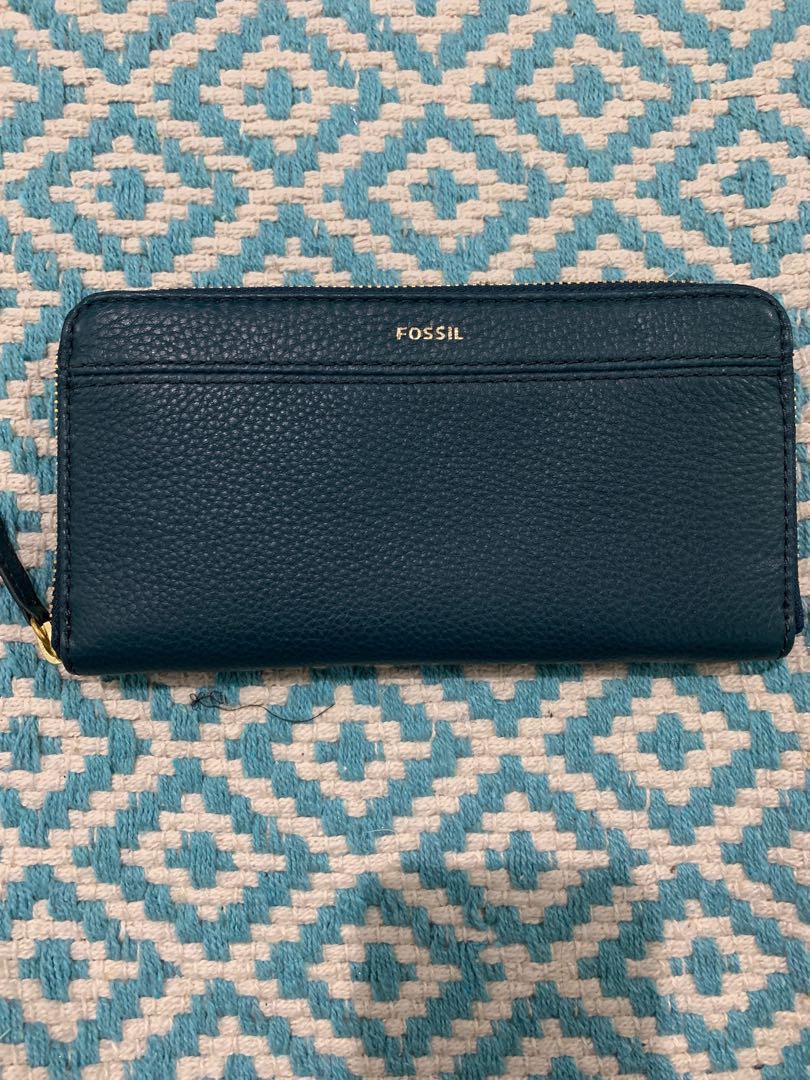 Fossil sales heidi clutch