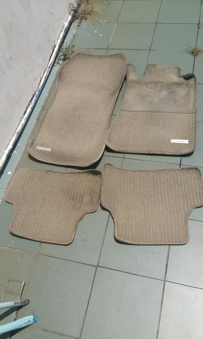 Original Mercedes Floormat with Emblem for Old Mercedes W124 W202 W126