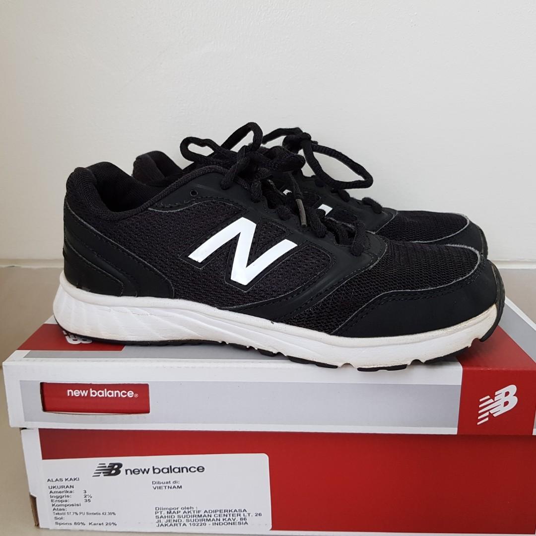 Sepatu anak size 35 new balance