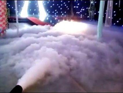 Low fog machine