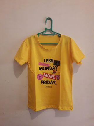 Kaos Kuning Monday Friday