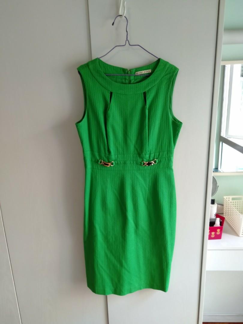 Alice and sales olivia green dress