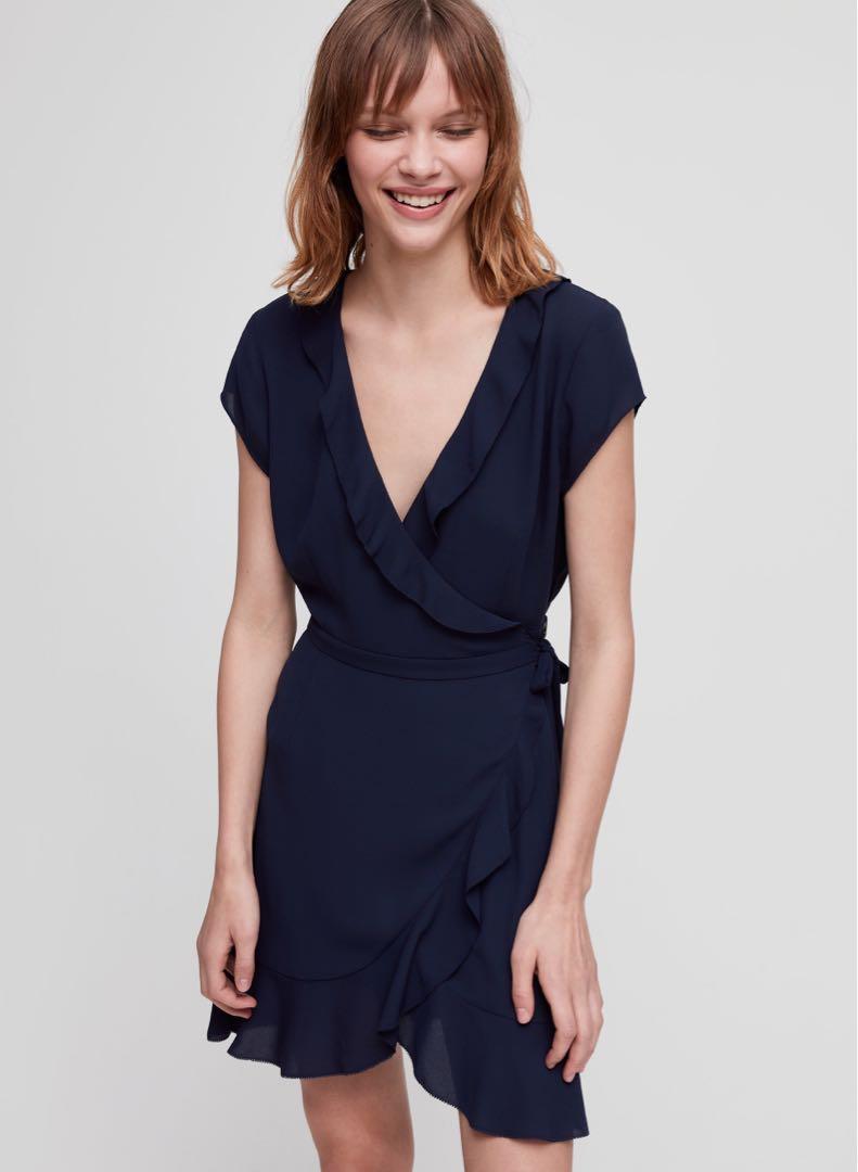 aritzia sunday best wrap dress