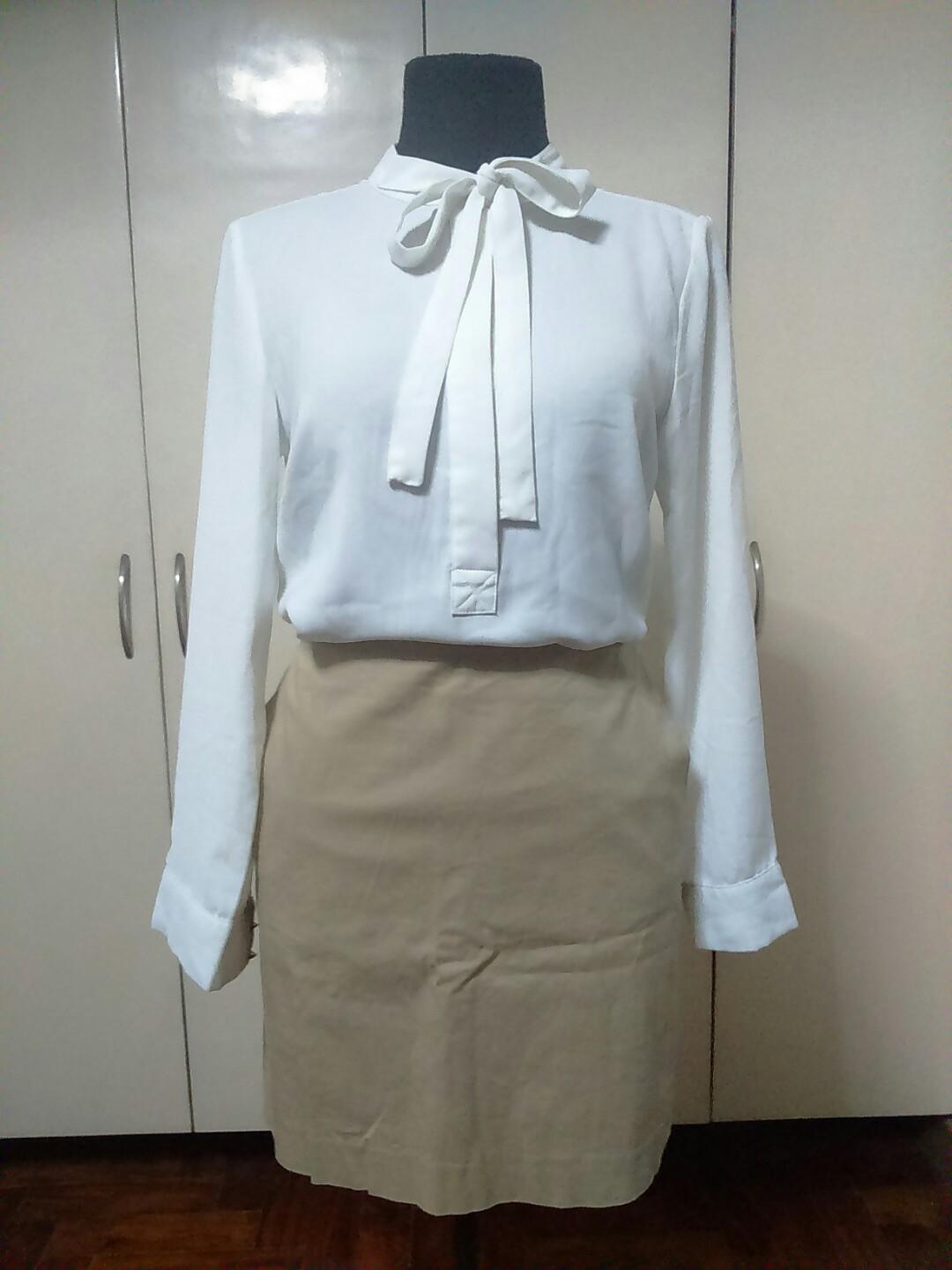 Authentic Beige Tommy Hilfiger Skirt (Category: Maternity wear) located in Quezon City. Submitted by be_21 (Listing ID 224086502, Image 2). Description: Size: L / EU 40 / UK 12 / US 8 Brand: Tommy Hilfiger.