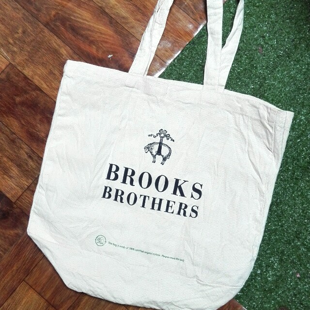 Brooks brothers tote store