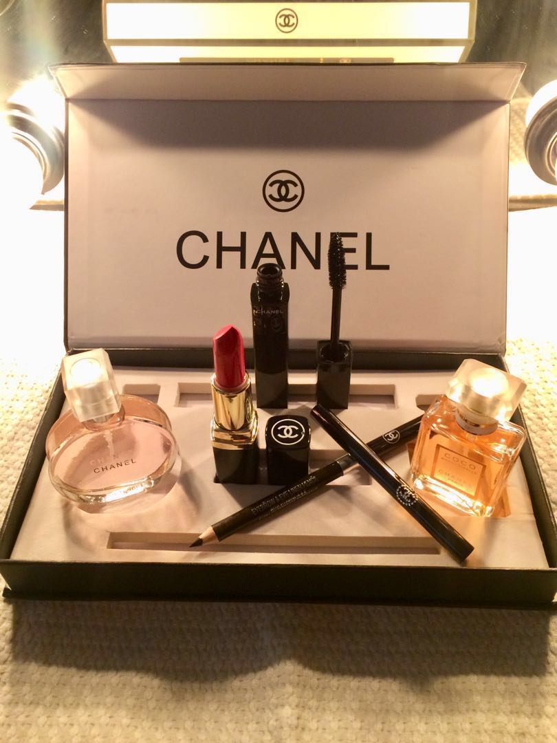 Chanel Gift Set w Perfume Beauty Personal Care Face Makeup