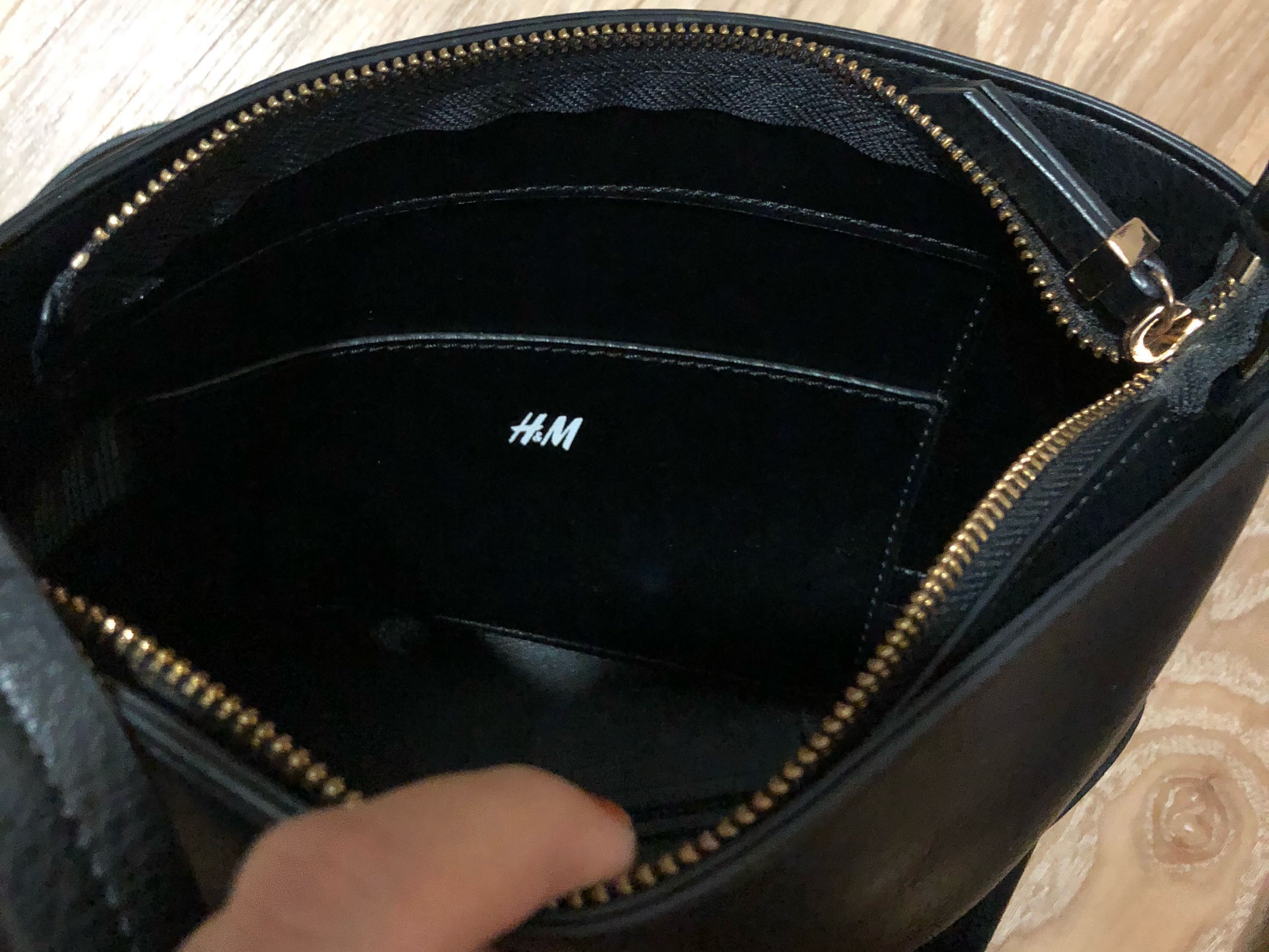 h and m sling bag