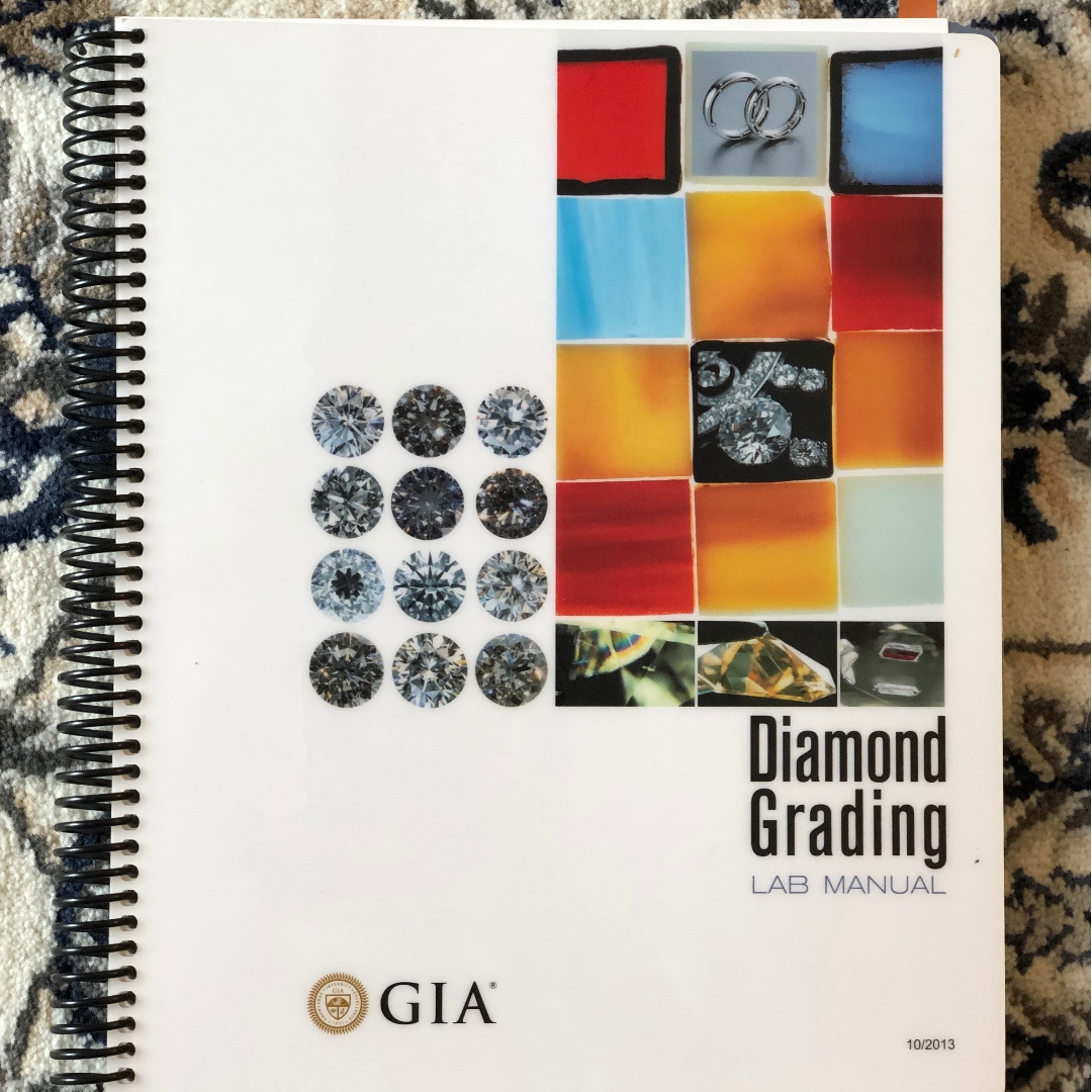 GIA Diamond Grading (Lab Manual), 興趣及遊戲, 書本 & 文具, 小朋友書 Carousell