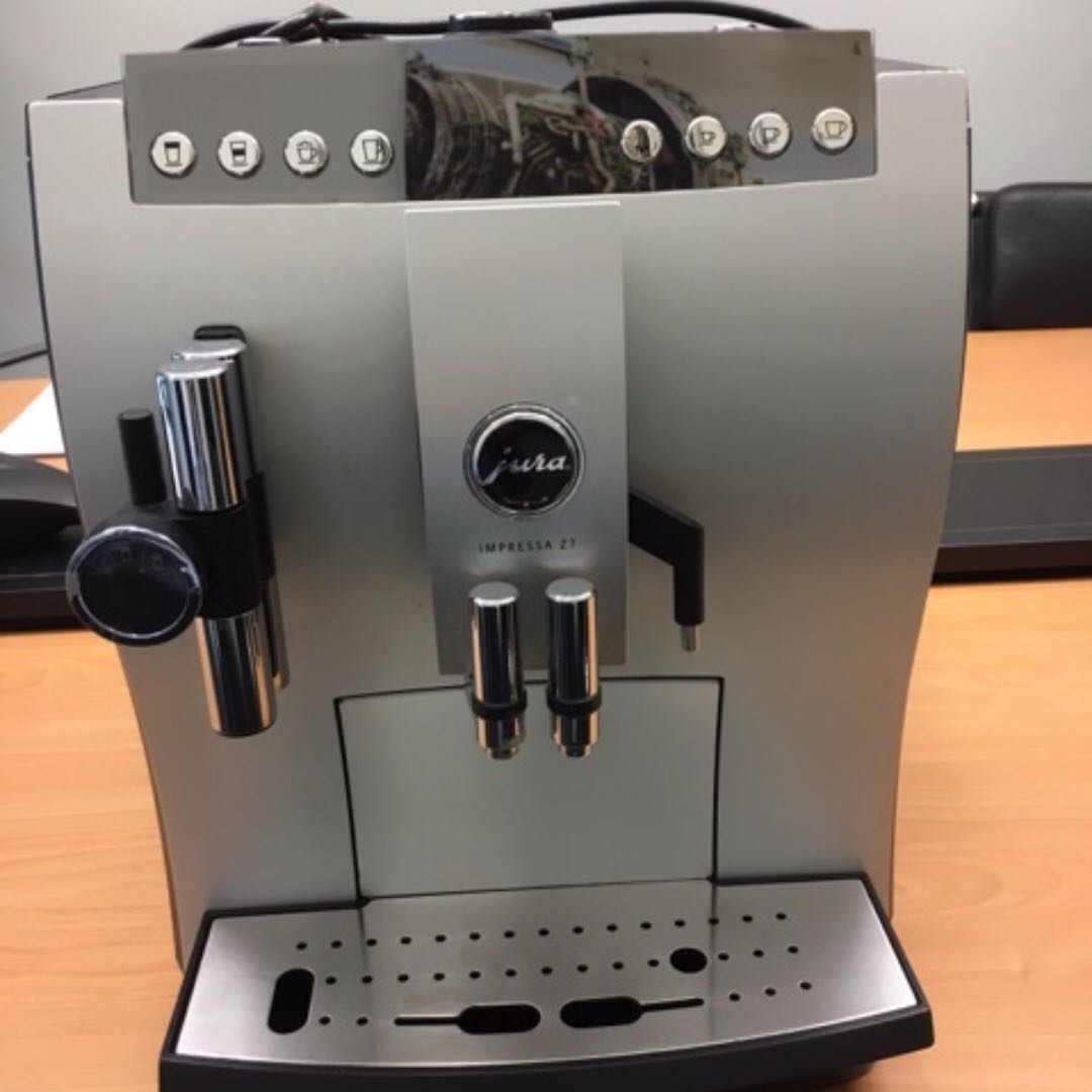 Jura Impressa Z7, TV & Home Appliances, Kitchen Appliances, Coffee