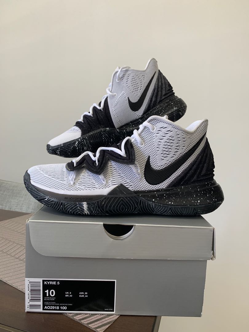 Authentic Nike Kyrie 5 'Valentine' s Day 'Mens Shoes Low Cut
