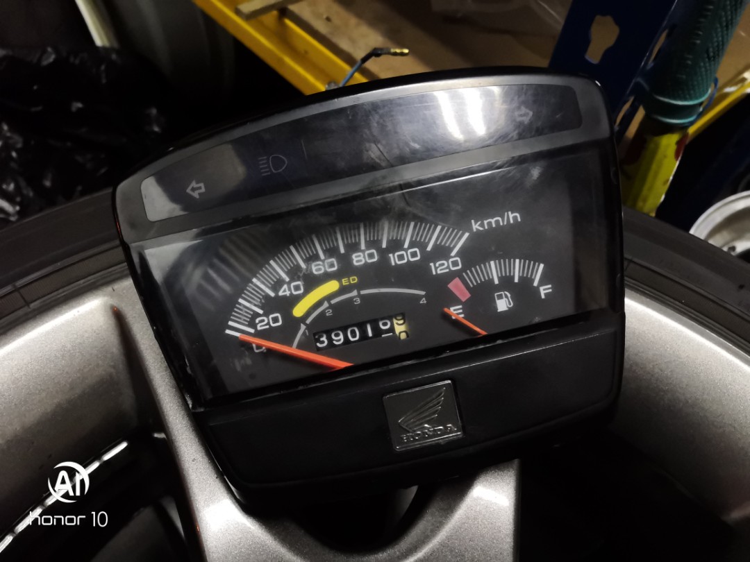 Meter Ori motor ex5 dream Motorbikes on Carousell