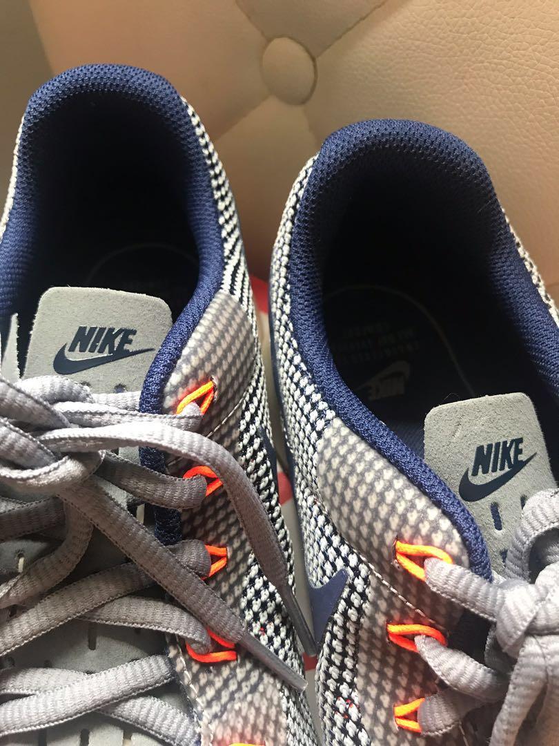 Nike women's tanjun store racer running shoes