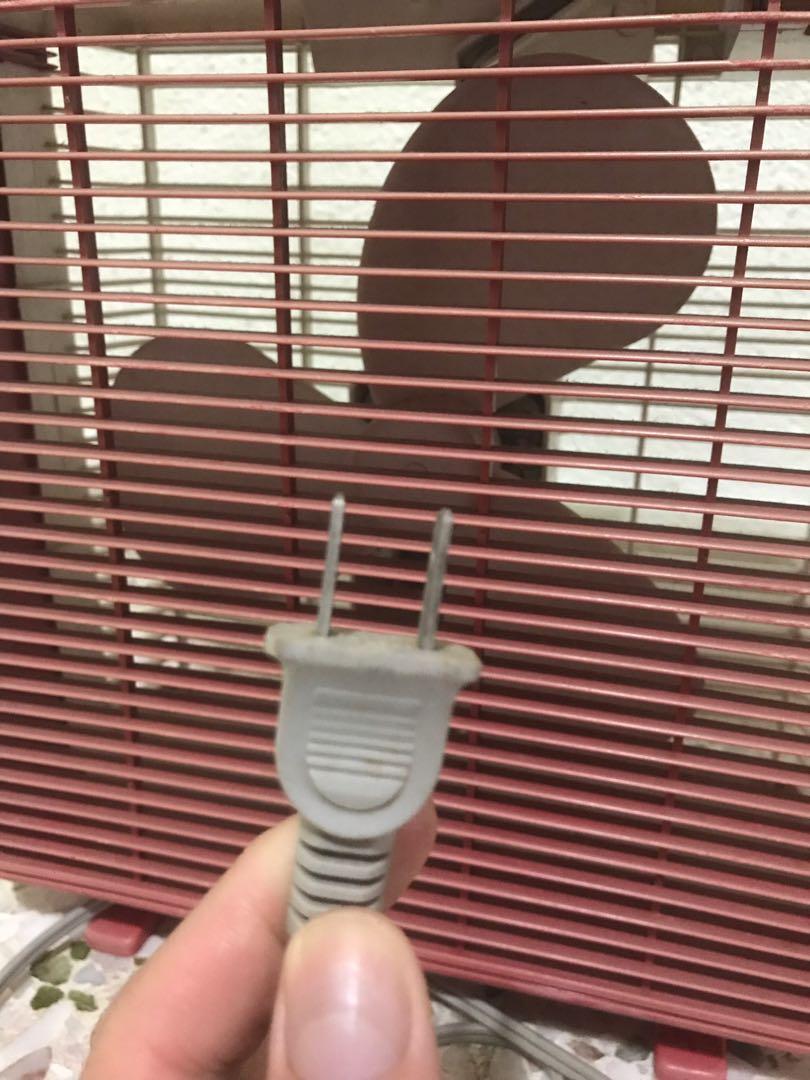 Old box fan, Hobbies & Toys, Memorabilia & Collectibles, Vintage ...