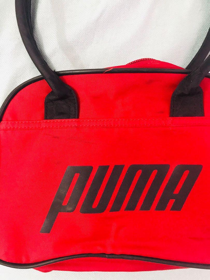 Puma grip bag (Category: Cross-body Bags) located in Manila. Submitted by discofuture (Listing ID 223992958, Image 2). Description: Items are stored in a pet free and smoke free environment Shipping is via fastrack Price + shipping fee unless purchase is P1k above Payment via BPI / Paypal + 6% ff / Landbank PUMA 90s grip bag, vintage and authentic selling very low can be used as a shoulder bag please see photos for condition of the bag.