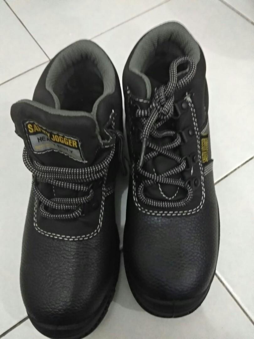 Safety shoes, Men's Fashion, Footwear 
