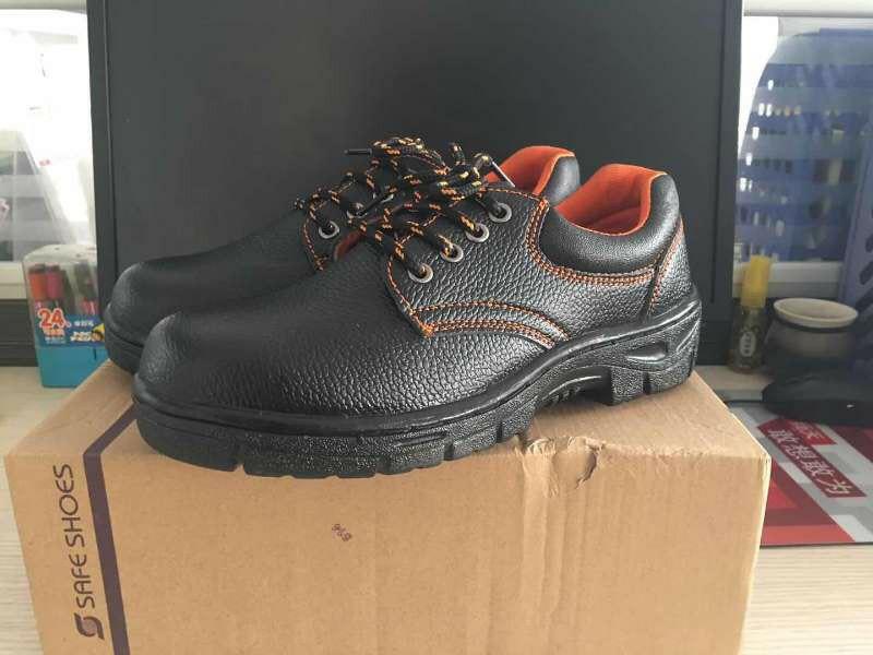 safety shoes black colour
