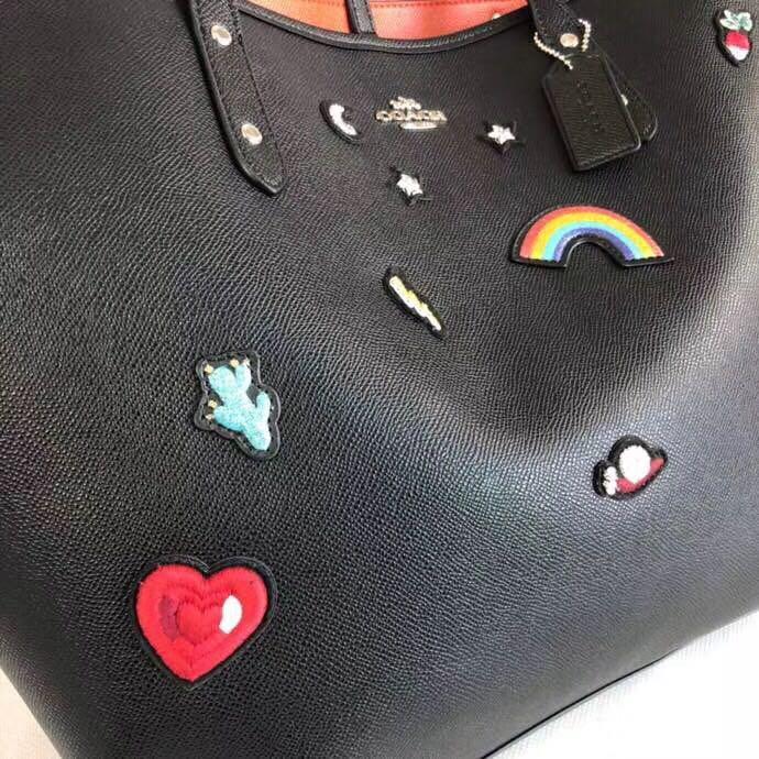 Sale Coach Disney Rainbow Tote Bag F31065 Women S Fashion Bags