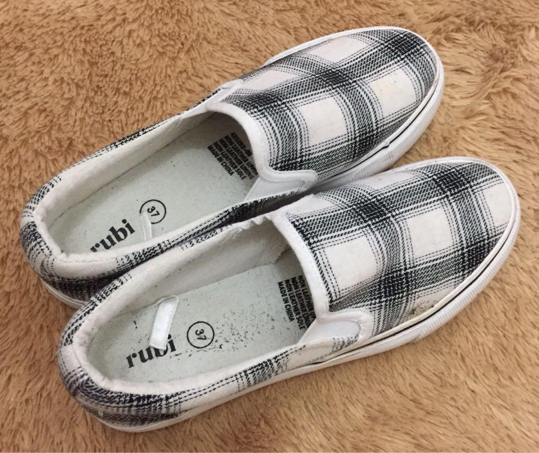 Slip on rubi Clearance