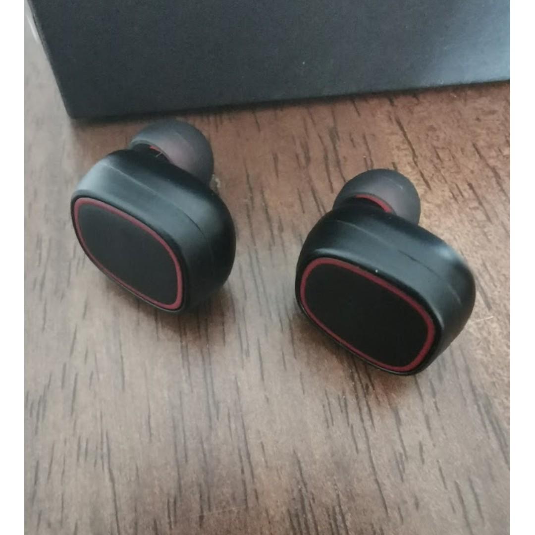 TOZO T8 True Wireless Stereo Headphones Bluetooth in Ear Earbuds with Charging Case Built in Mic Headset. Premium Sound with Bass for Running Sport