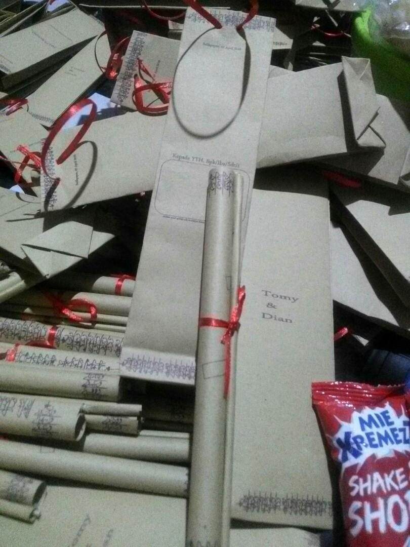 Undangan Gulung Paper Bag Everything Else Others On Carousell