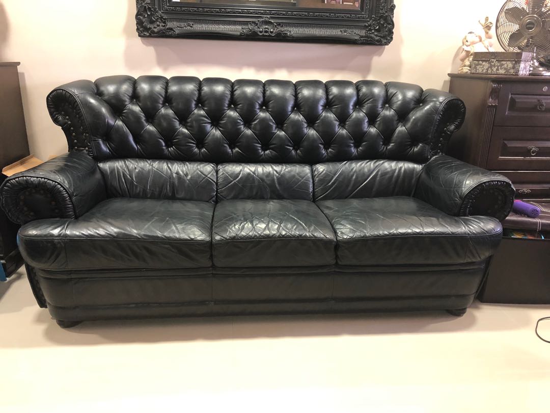 Victorian Styled Black Sofa Set 3 2