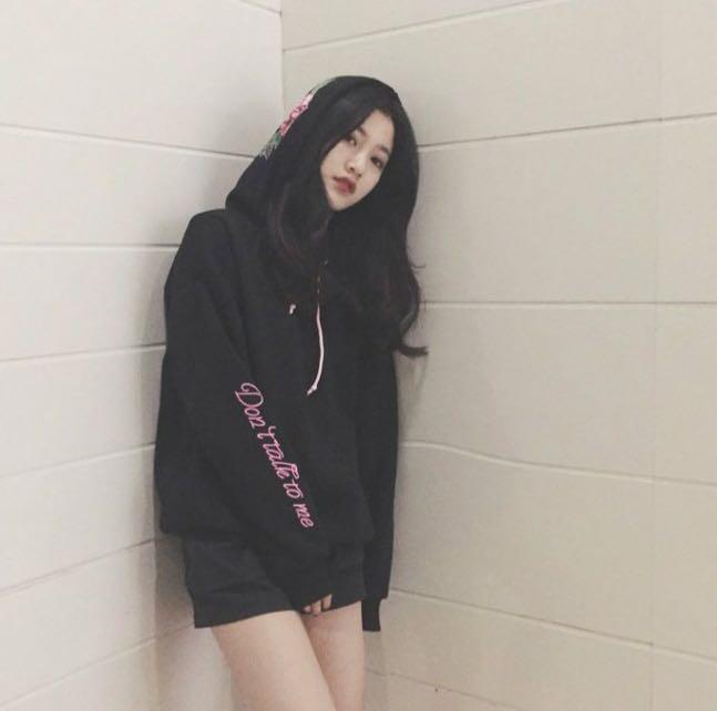 Korean black hoodie new arrivals