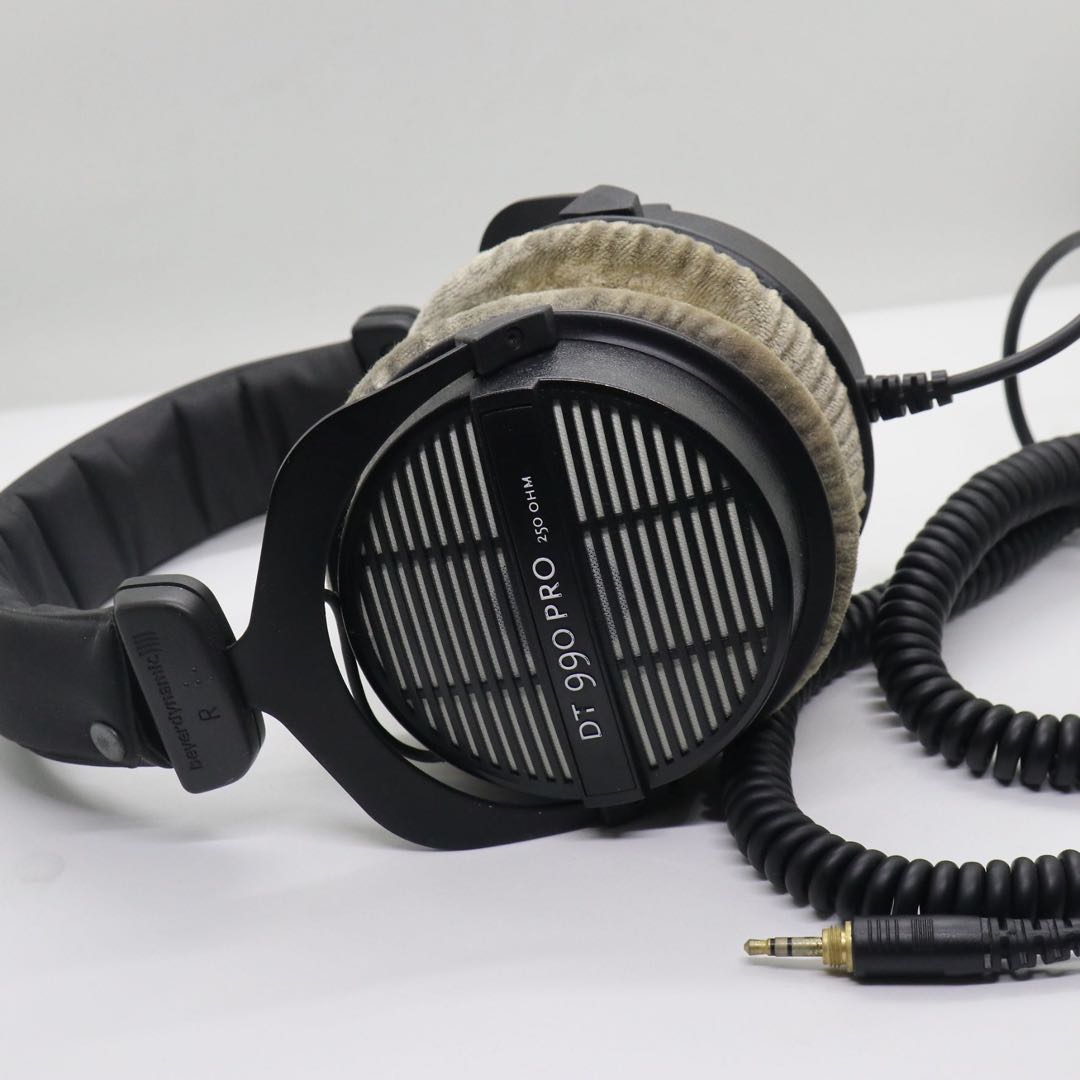 beyerdynamic dt 990 pro 250 ohm specs