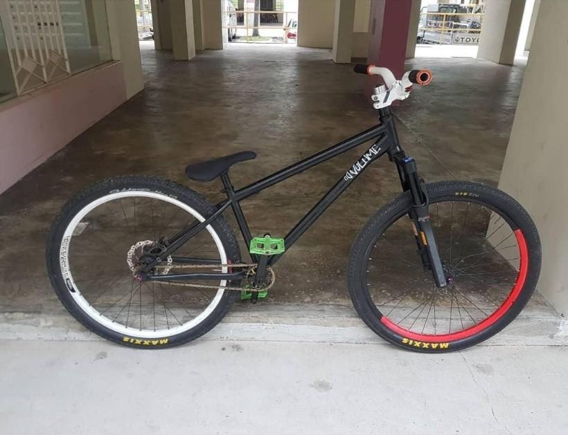 haro dirt jump bike