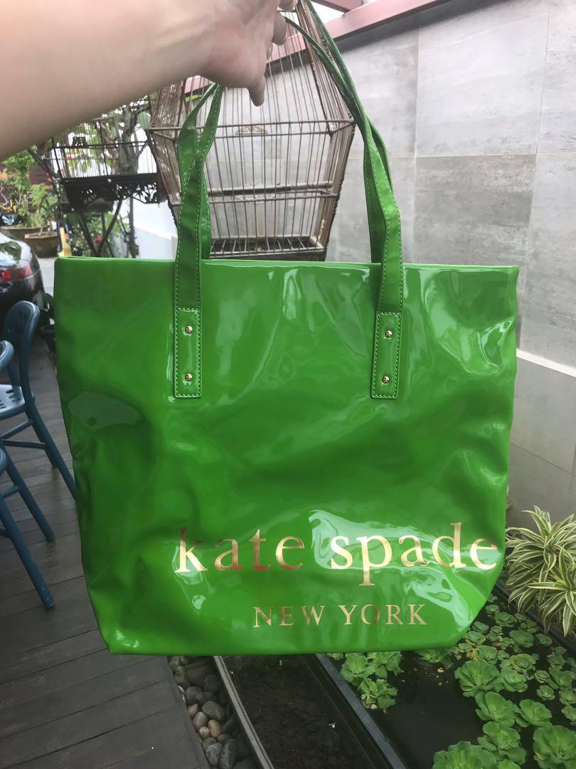 Kate Spade Big Apple Tote Bag, Women's Fashion, Bags & Wallets, Tote Bags  on Carousell