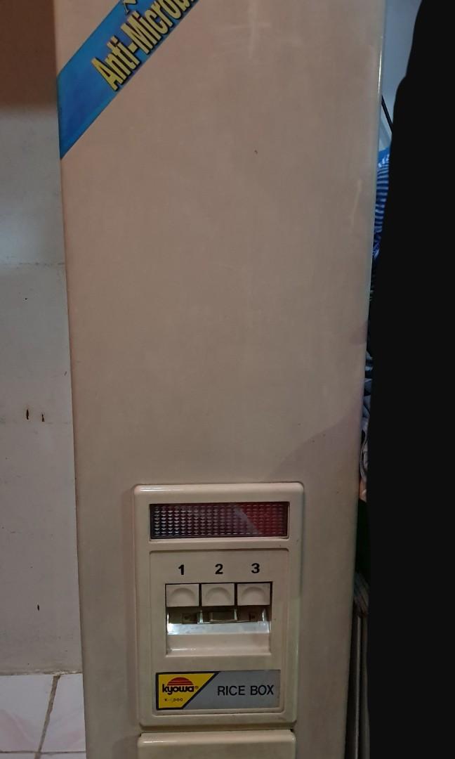 KYOWA RICE DISPENSER / RICE BOX 50 KILOS, TV & Home Appliances, Kitchen