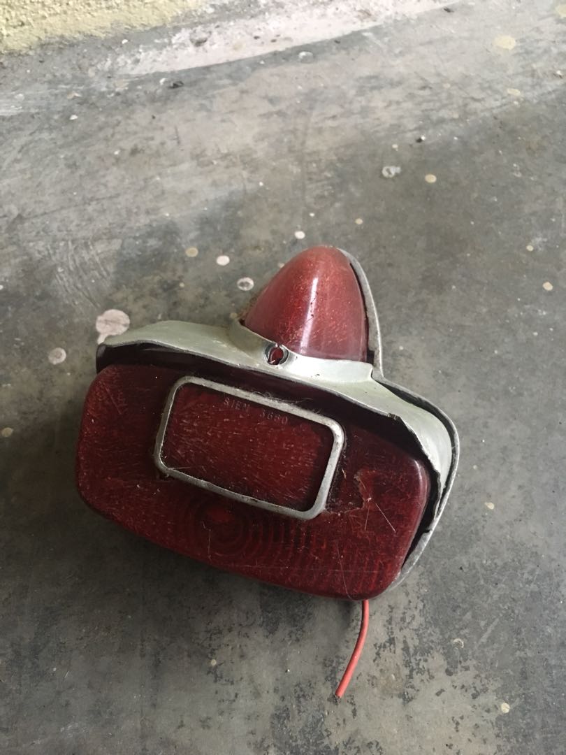 Lampu belakang vespa jobot, Auto Accessories on Carousell