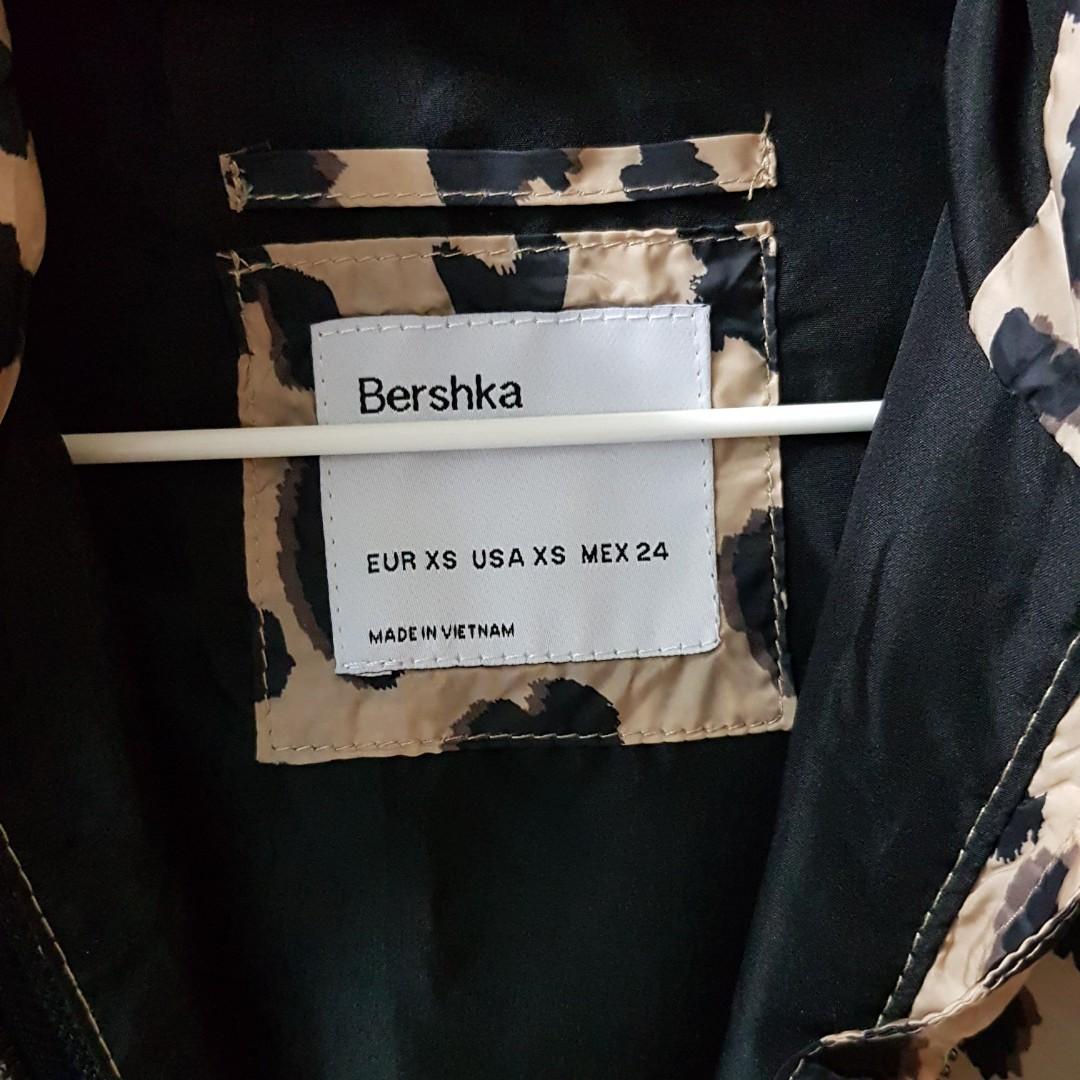 Bershka Leopard Print Jacket Women s Fashion Coats Jackets and Outerwear on Carousell