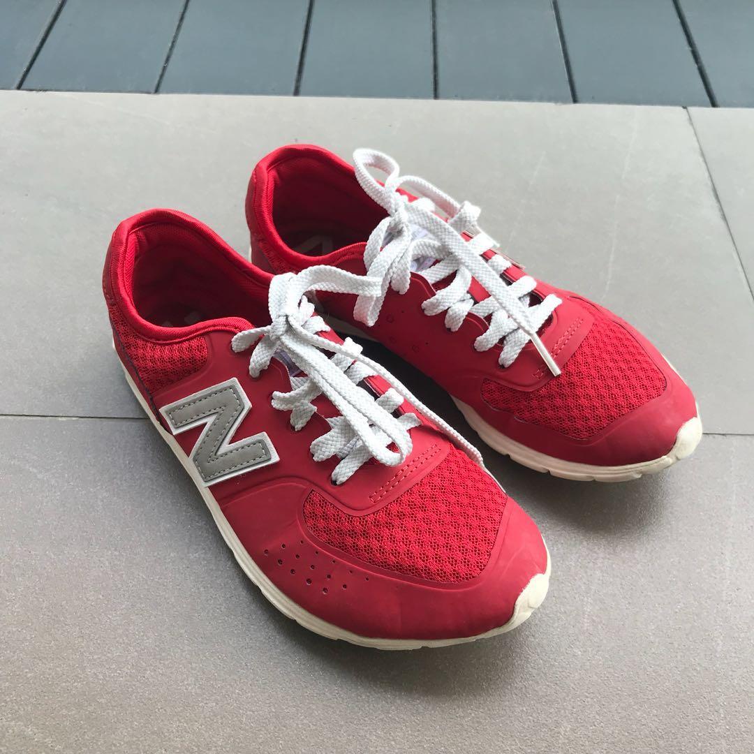 womens new balance red shoes