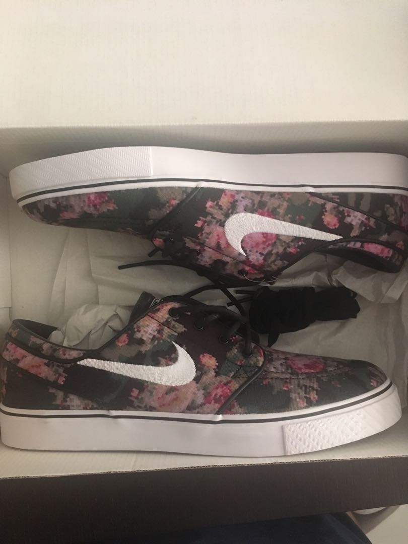 Nike Zoom Stefan Janoski digi camo floral Men s Fashion Footwear