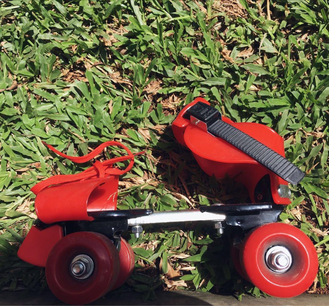 Sepatu Roda 4 Jadul Adjustable Bayi Anak Mainan Baby Walker Di Carousell