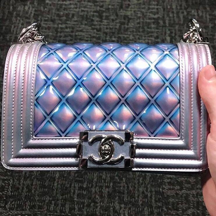 Chanel boy best sale new medium mermaid